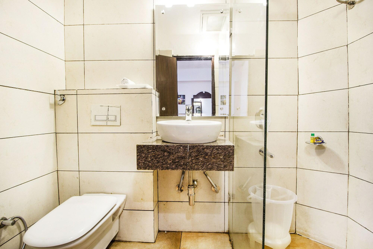 Bathroom 3, FabHotel Le Monarque Piccadily Chowk, Chandigarh