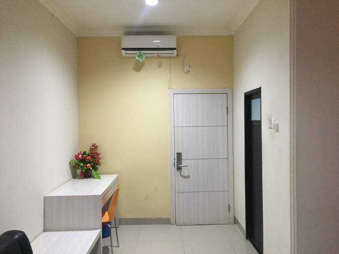 Others 4, RedDoorz Plus @ Hotel Alden Makassar, Makassar