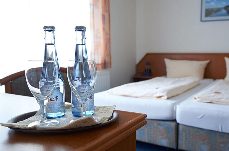 Bedroom 4, Hotel Zum Wikinger, Aurich