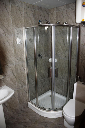 Bathroom 5, Olympia Guest House, Addis Abeba
