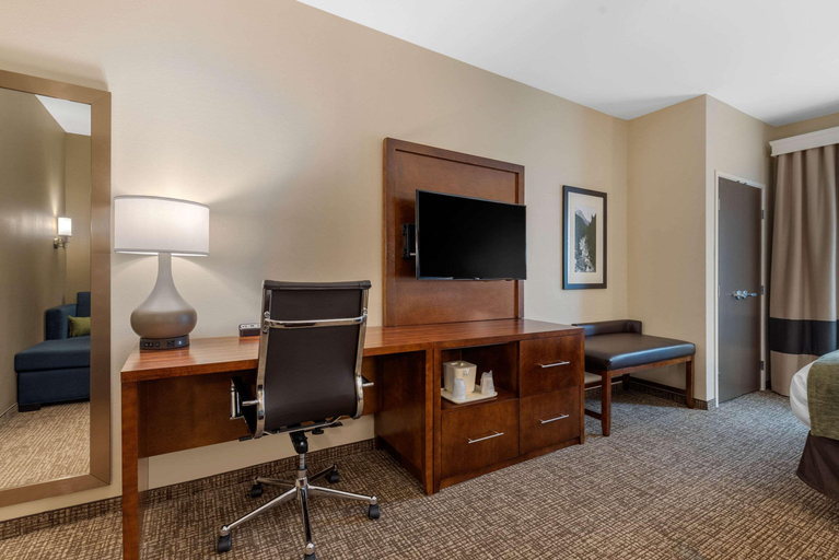 Bedroom 3, Comfort Suites Denver near Anschutz Medical Campus, Adams