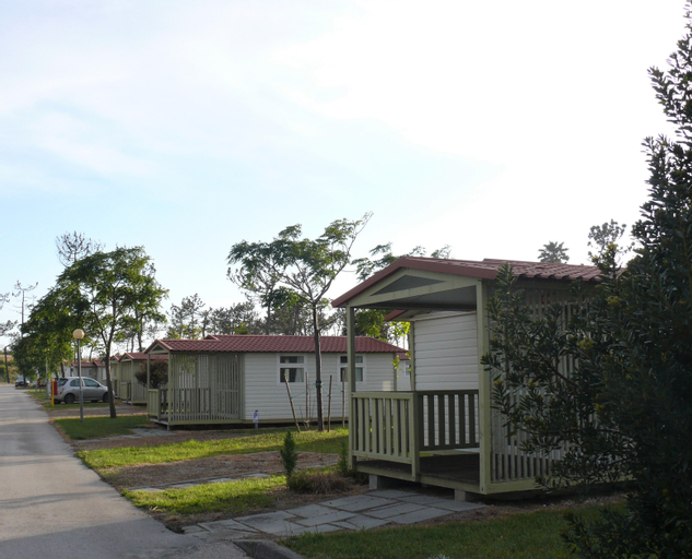 Exterior & Views 5