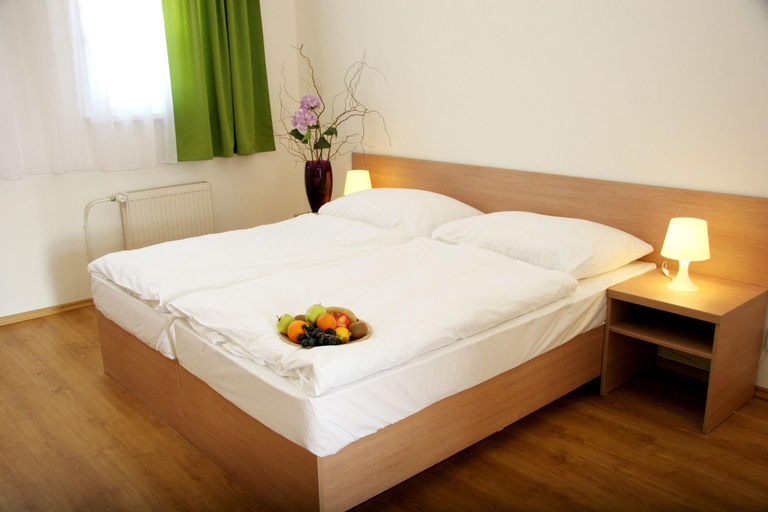 Bedroom 3, Hotel Rozálka, Pezinok