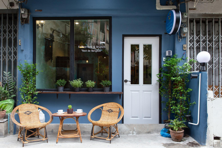 Public Area 3, FoRest Bed & Brunch - Hostel, Khlong Toey