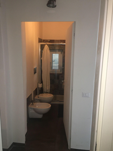 Bathroom 3, Casa Del Principe, Florence