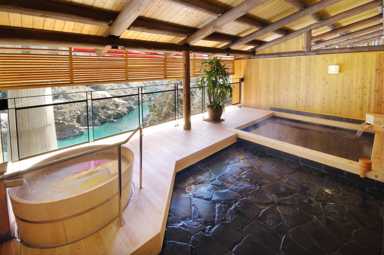 Sport & Beauty 5, Hotel Obokekyo Mannaka, Miyoshi