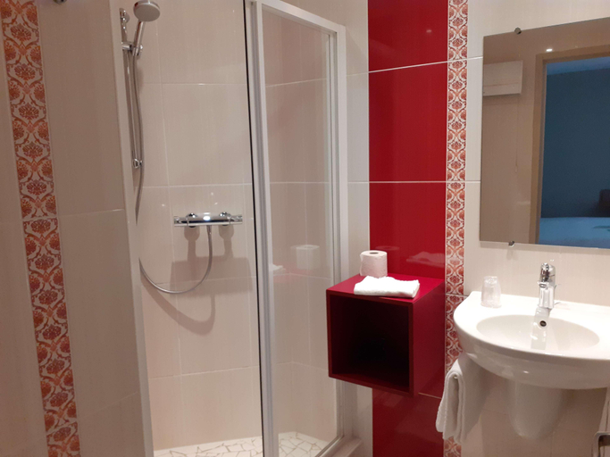 Bathroom 4, Hotel du Nord, Sure Hotel Collection by Best Weste, Saône-et-Loire