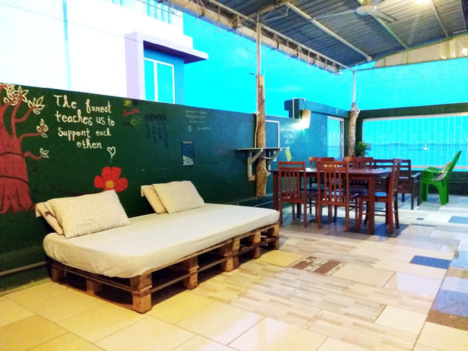 Bedroom 3, Oceanus Backpackers Hostel, Sandakan