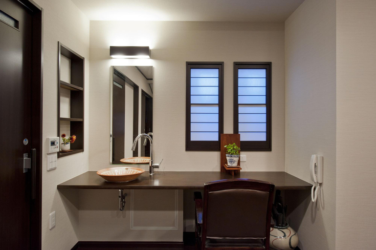 Bathroom 4, Hinode Ryokan, Ise