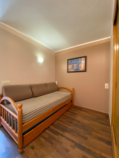 Bedroom 3, Vall Ski
