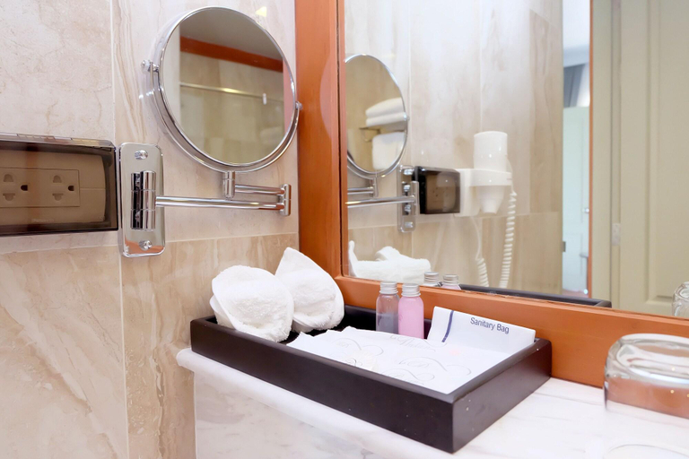 Bathroom 4, Plakan Resort, Muang Kanchanaburi