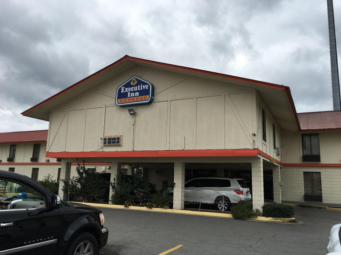 Exterior & Views, Executive Inn Pine Bluff, Jefferson
