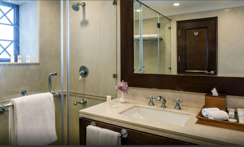 Bathroom 5, The Claridges Nabha Residence Heritage, Dehradun