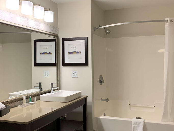 Bathroom 4, Country Inn & Suites by Radisson, Green Bay North, Brown