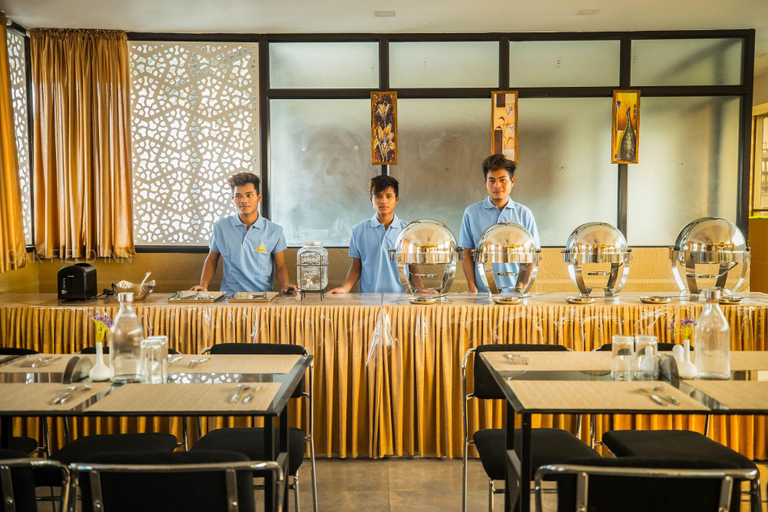 Food & Drinks 5, Oak Field Inn, Ernakulam