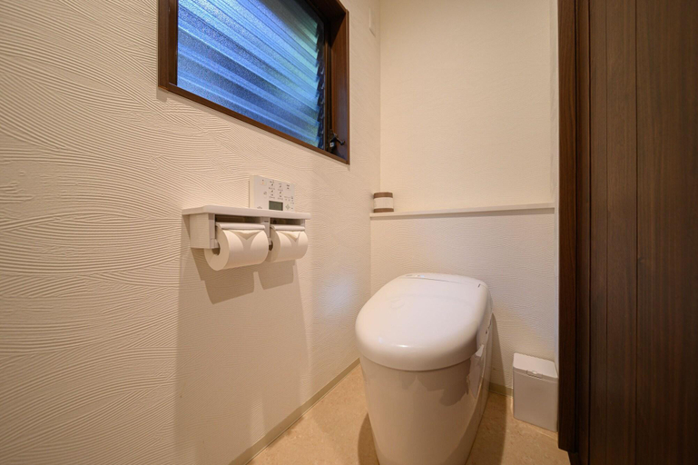 Bathroom 4, Ryokan Mebaeso, Yufu