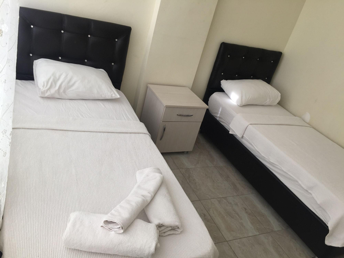 Bedroom 3, Holiday Hotel, Silifke