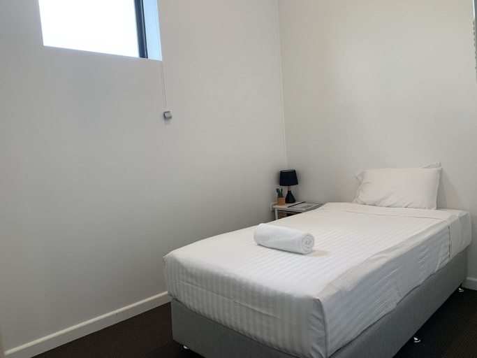 Bedroom 4, Garden Hotel, Dubbo - Pt A