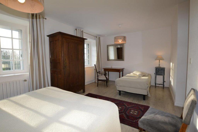 Bedroom 3, Chambres d'hotes la Begaudiere, Ille-et-Vilaine