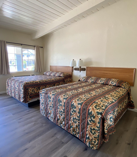 Bedroom 2, Holiday Motel, Santa Clara