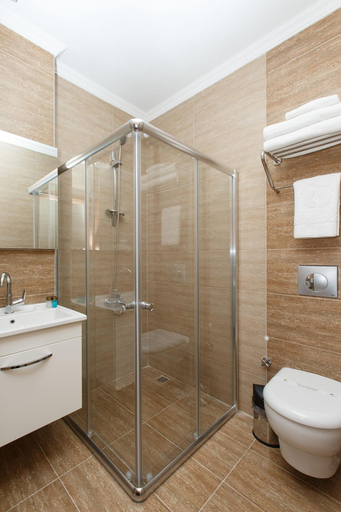 Bathroom 4, Grand Mela Hotel, Maçka