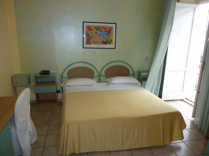 Bedroom 3, Mediterraneo Palace Depandance, Cosenza
