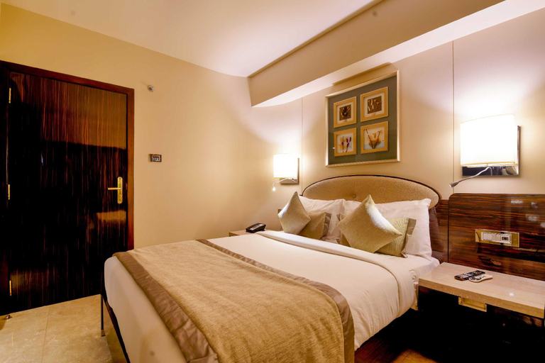 Sport & Beauty, Sai Palace Grand Malad, Mumbai Suburban