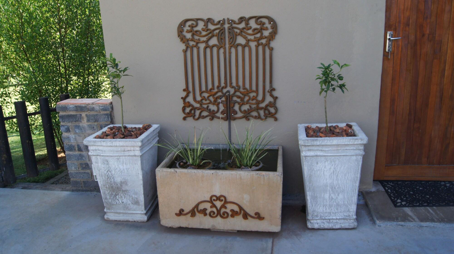 Public Area 2, Cunningham Cottage Guest House, John Taolo Gaetsewe
