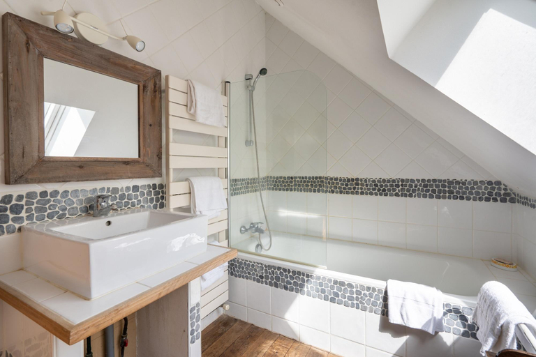 Bathroom 4, Le Moulin du Bas Pesé, Loir-et-Cher
