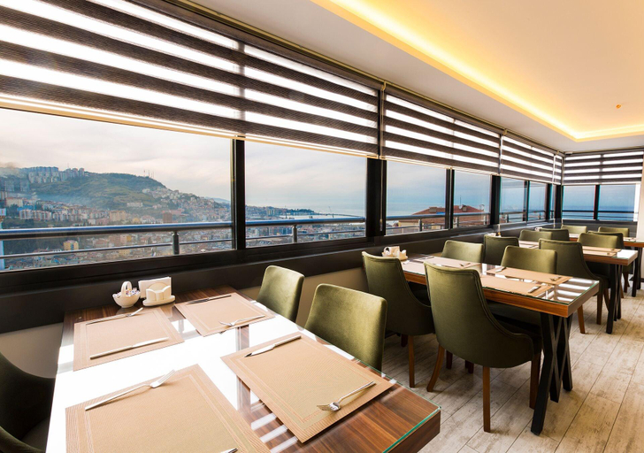 Food & Drinks 5, Azra Suite Otel, Merkez