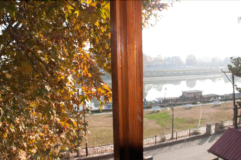Exterior & Views 4, Hotel Ahdoos, Srinagar