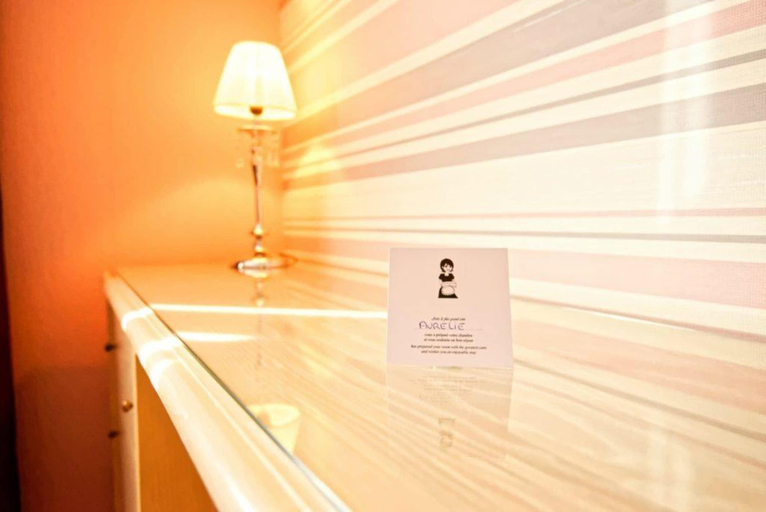 Bathroom 5, Hotel Le Manoir, Nord