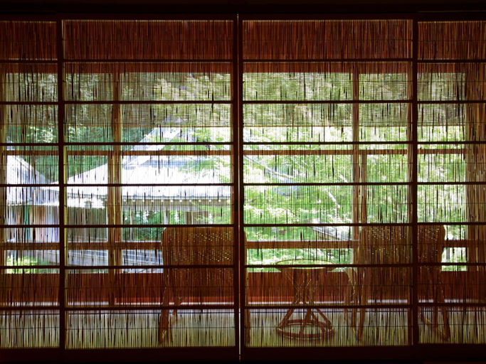 Public Area 2, Asaba, Izu