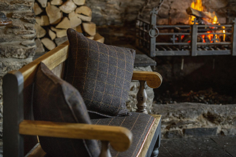 Public Area 3, The Falls Of Dochart Inn, Stirling