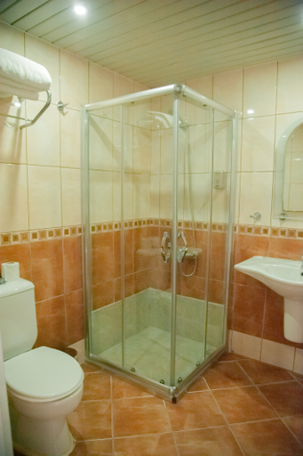Bathroom 5, Grand Bahama Beach Hotel, Alanya