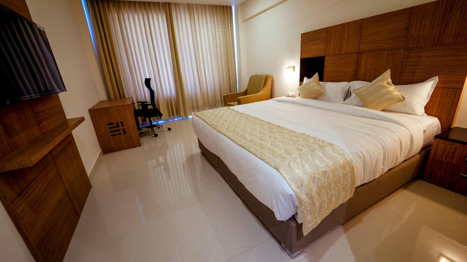 Bedroom 5, Hotel Blossoms, Tiruchirappalli