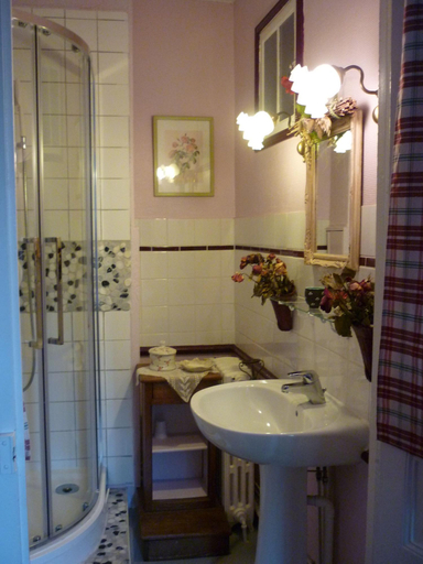 Bathroom 4, La Maison de Claire, Ille-et-Vilaine