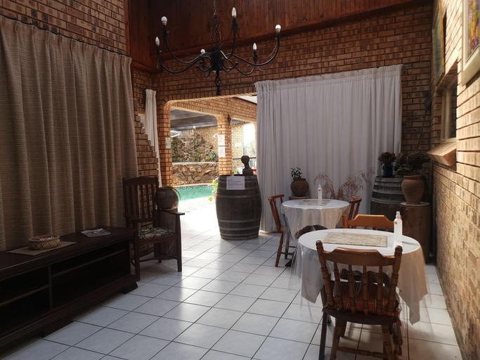 Public Area 3, Autumn Breeze Manor, Ehlanzeni
