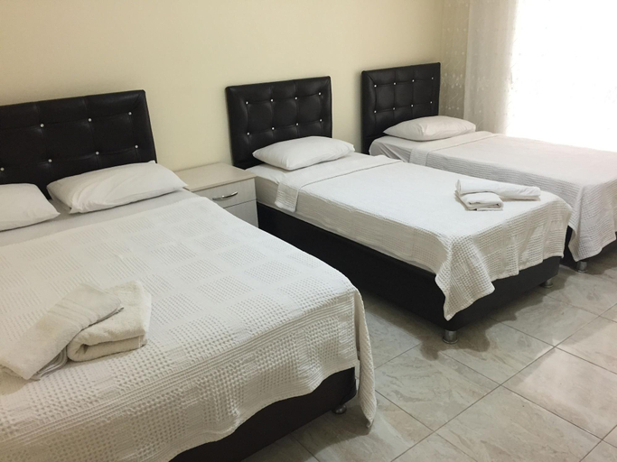 Bedroom 2, Holiday Hotel, Silifke