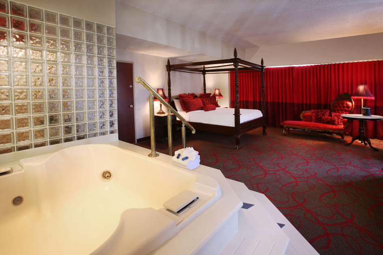 Bathroom 5, The Claridge Hotel, Atlantic
