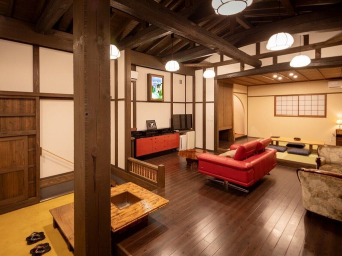 Public Area, Hanarenoyado Sennomori, Aso