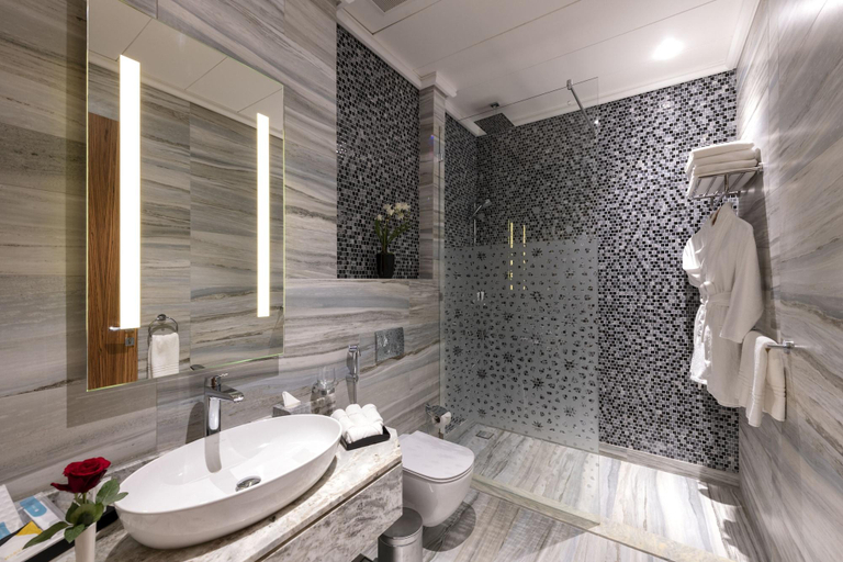 Bathroom 5, Taj Jeddah, Jeddah