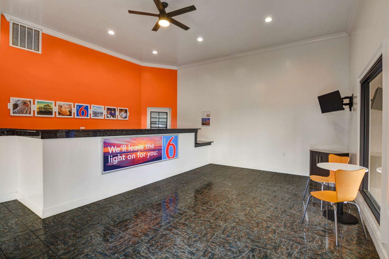 Public Area 3, Motel 6 Moultrie, GA, Colquitt