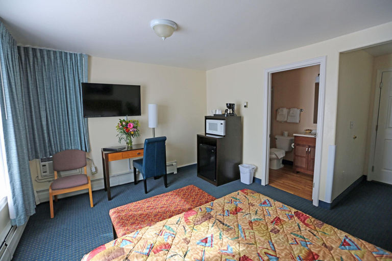 Bedroom 3, Puffin Inn, Anchorage