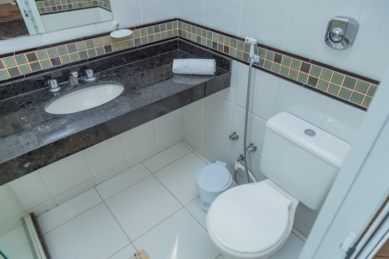 Bathroom 4, Pousada Ondas Do Forte, Cabo Frio