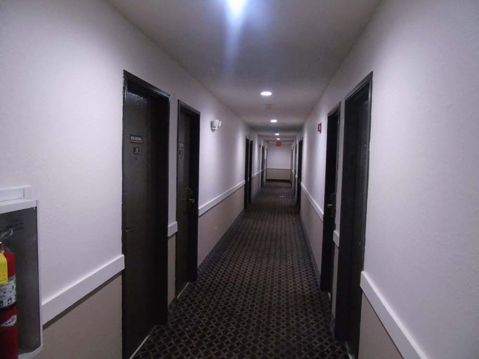 Public Area 2, Americas Express Inn, Nash