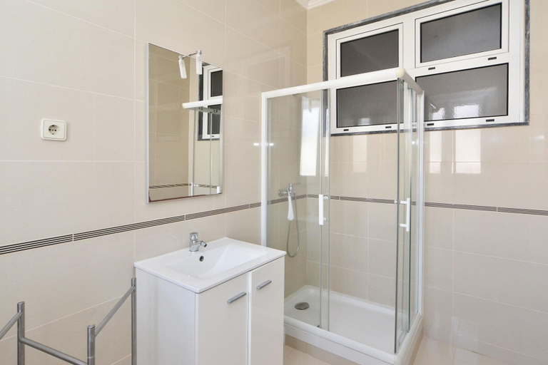 Bathroom 4, Guest House Avenida, Lisbon