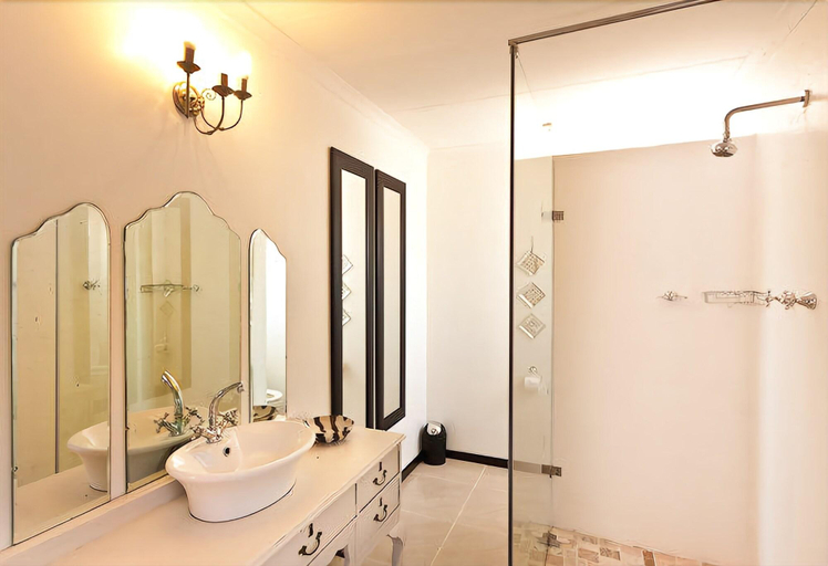 Bathroom 4, Cunningham Cottage Guest House, John Taolo Gaetsewe