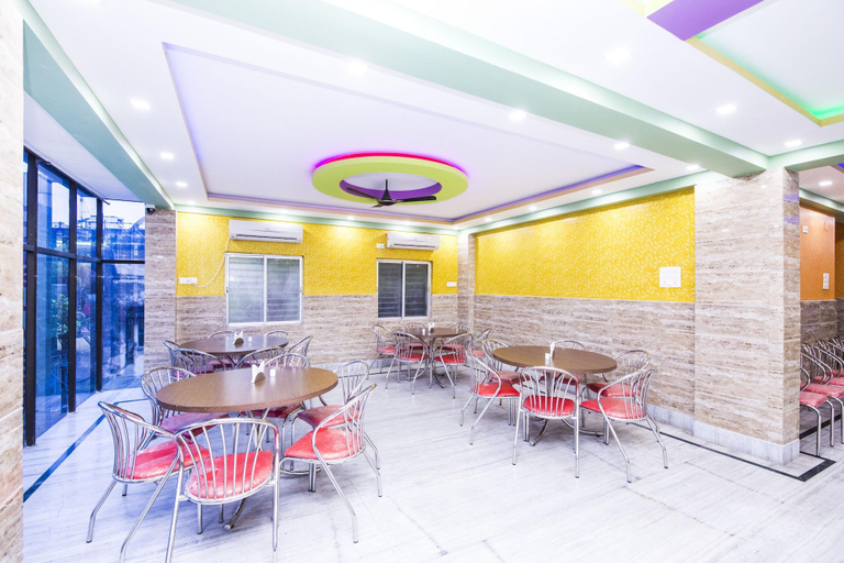 Food & Drinks 5, FabHotel Nest, Kolkata