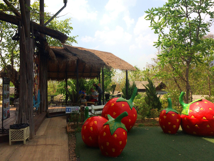 Public Area, Montri Garden House, Pai